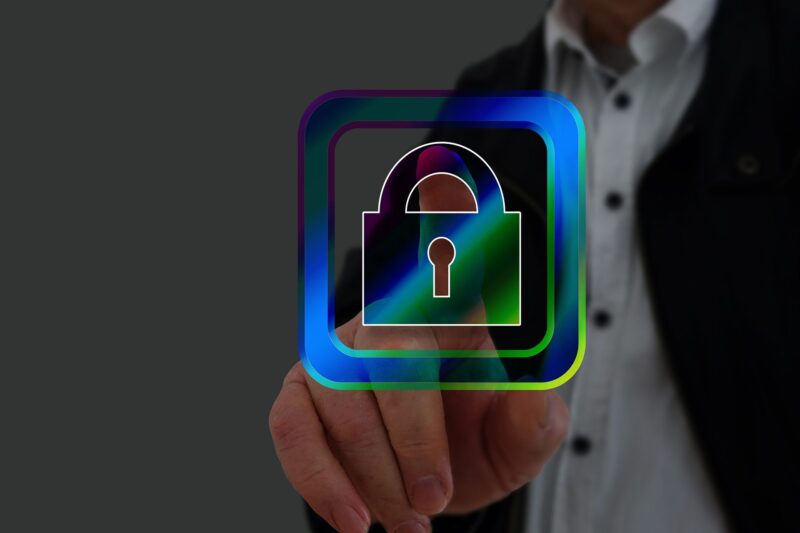 alt="seguranca-residencial"