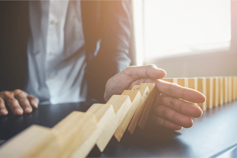 alt="terceirização-de-serviços"